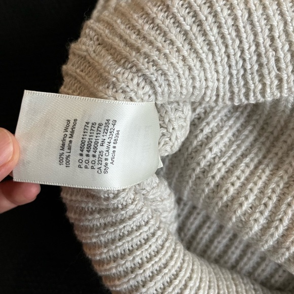 Aritzia Wilfred Montpellier Turtleneck Sweater - Picture 4 of 4